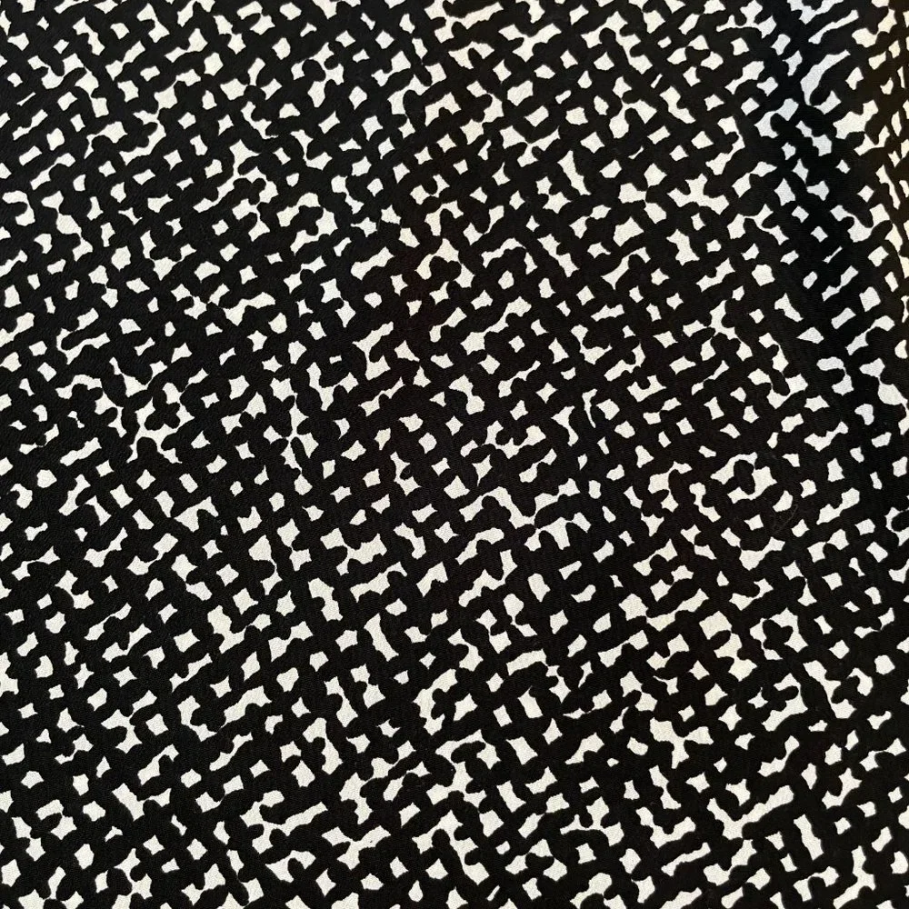 Mossimo Black & White XS Racerback Tank Top - Picture 2 of 5